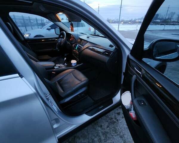 Сірий БМВ Х3, об'ємом двигуна 2 л та пробігом 338 тис. км за 13700 $, фото 21 на Automoto.ua