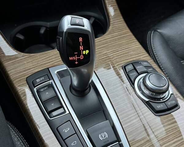 Серый БМВ Х3, объемом двигателя 3 л и пробегом 242 тыс. км за 14100 $, фото 5 на Automoto.ua