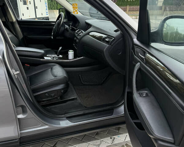 Сірий БМВ Х3, об'ємом двигуна 2 л та пробігом 182 тис. км за 10999 $, фото 15 на Automoto.ua