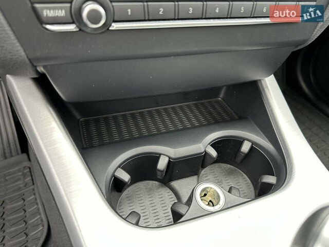 Серый БМВ Х3, объемом двигателя 2 л и пробегом 150 тыс. км за 14399 $, фото 66 на Automoto.ua