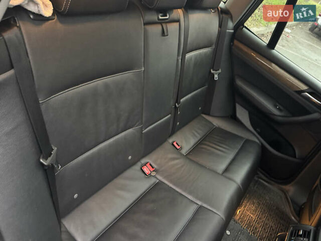 Серый БМВ Х3, объемом двигателя 2 л и пробегом 236 тыс. км за 13500 $, фото 8 на Automoto.ua