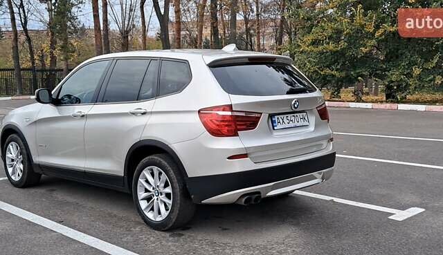 Серый БМВ Х3, объемом двигателя 2 л и пробегом 200 тыс. км за 9800 $, фото 2 на Automoto.ua