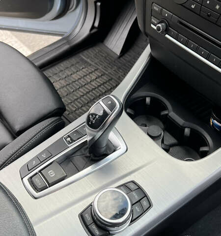 Серый БМВ Х3, объемом двигателя 2.98 л и пробегом 180 тыс. км за 14000 $, фото 7 на Automoto.ua