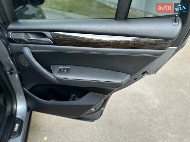 Серый БМВ Х3, объемом двигателя 2 л и пробегом 156 тыс. км за 14500 $, фото 12 на Automoto.ua