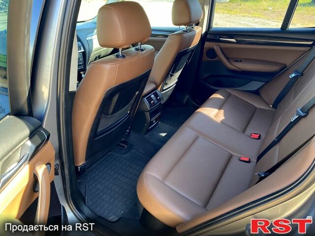 Серый БМВ Х3, объемом двигателя 3 л и пробегом 294 тыс. км за 18700 $, фото 3 на Automoto.ua
