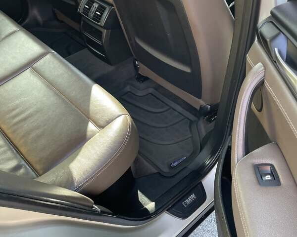 БМВ Х3 2012 в Чернигове на Automoto.ua Серый БМВ Х3, объемом двигателя 2 л и пробегом 332 тыс. км за 13700 $, фото 12 на Automoto.ua