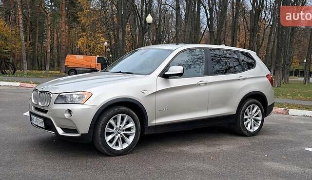 Серый БМВ Х3, объемом двигателя 2 л и пробегом 200 тыс. км за 9800 $, фото 1 на Automoto.ua