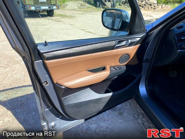 Серый БМВ Х3, объемом двигателя 3 л и пробегом 294 тыс. км за 18700 $, фото 4 на Automoto.ua