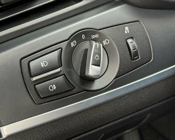 Серый БМВ Х3, объемом двигателя 2 л и пробегом 270 тыс. км за 14990 $, фото 25 на Automoto.ua