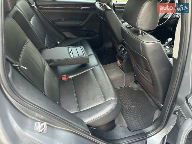 Серый БМВ Х3, объемом двигателя 2 л и пробегом 156 тыс. км за 14500 $, фото 13 на Automoto.ua