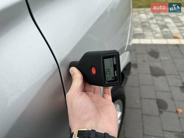 Серый БМВ Х3, объемом двигателя 2 л и пробегом 150 тыс. км за 14399 $, фото 99 на Automoto.ua