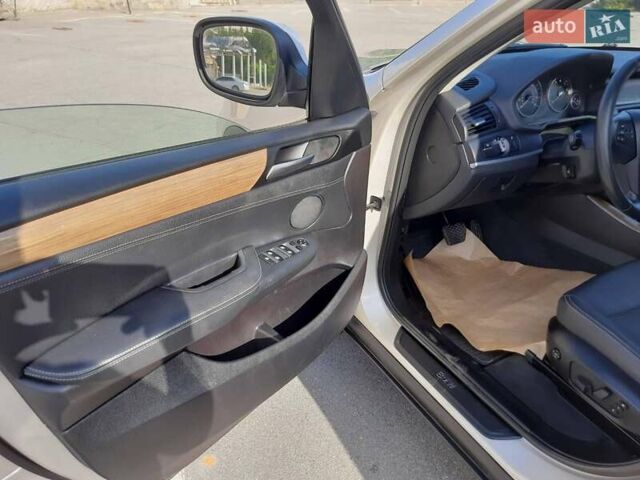 Серый БМВ Х3, объемом двигателя 2 л и пробегом 233 тыс. км за 16200 $, фото 9 на Automoto.ua