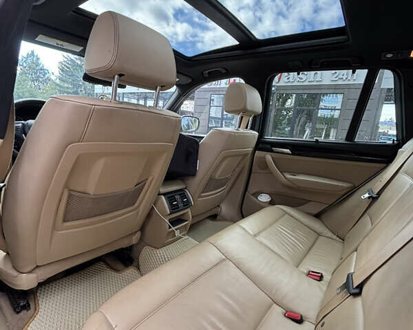 Серый БМВ Х3, объемом двигателя 3 л и пробегом 286 тыс. км за 11900 $, фото 25 на Automoto.ua