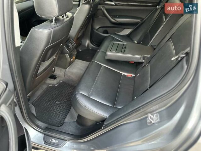 Серый БМВ Х3, объемом двигателя 2 л и пробегом 156 тыс. км за 14500 $, фото 11 на Automoto.ua