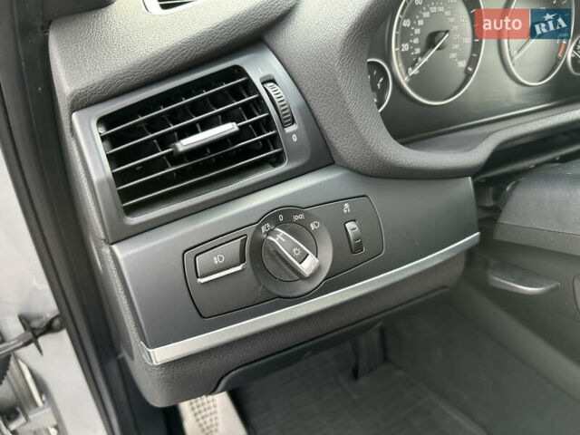 Серый БМВ Х3, объемом двигателя 2 л и пробегом 150 тыс. км за 14399 $, фото 42 на Automoto.ua