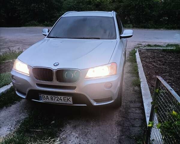 Серый БМВ Х3, объемом двигателя 2 л и пробегом 260 тыс. км за 10500 $, фото 3 на Automoto.ua