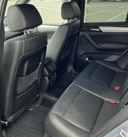 Серый БМВ Х3, объемом двигателя 2.98 л и пробегом 180 тыс. км за 14000 $, фото 2 на Automoto.ua