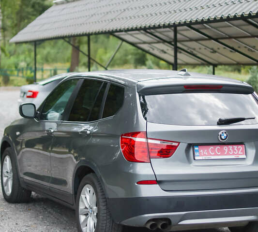 Серый БМВ Х3, объемом двигателя 2 л и пробегом 182 тыс. км за 9500 $, фото 5 на Automoto.ua