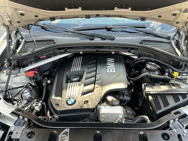 Серый БМВ Х3, объемом двигателя 3 л и пробегом 305 тыс. км за 10000 $, фото 9 на Automoto.ua