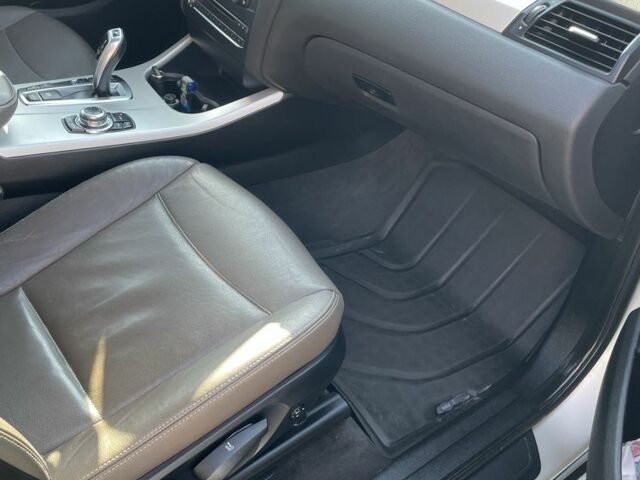 Серый БМВ Х3, объемом двигателя 2 л и пробегом 330 тыс. км за 13700 $, фото 12 на Automoto.ua