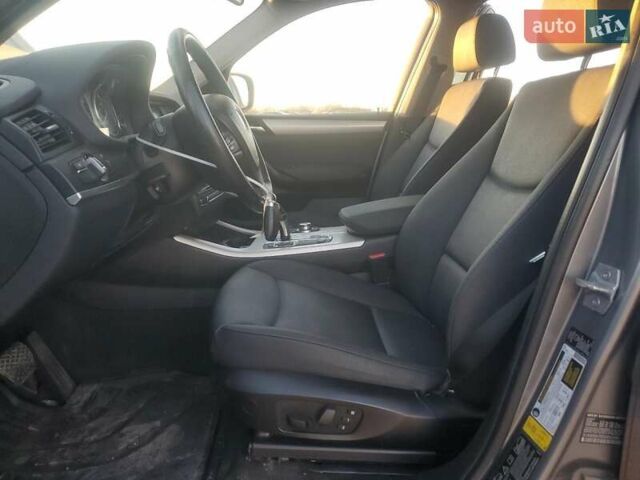 Серый БМВ Х3, объемом двигателя 2 л и пробегом 76 тыс. км за 2500 $, фото 6 на Automoto.ua