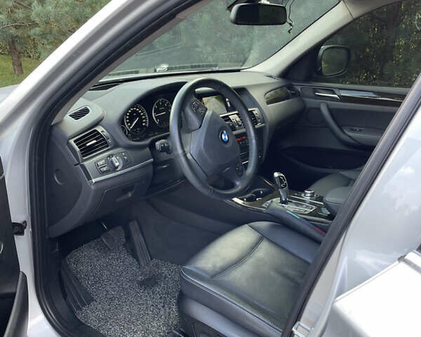 Серый БМВ Х3, объемом двигателя 2 л и пробегом 117 тыс. км за 18000 $, фото 10 на Automoto.ua