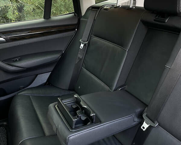 Серый БМВ Х3, объемом двигателя 2 л и пробегом 117 тыс. км за 18000 $, фото 19 на Automoto.ua