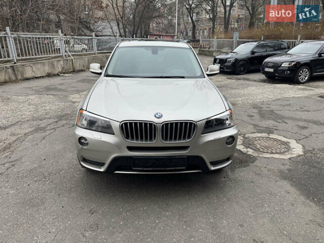 Серый БМВ Х3, объемом двигателя 2 л и пробегом 144 тыс. км за 14000 $, фото 3 на Automoto.ua