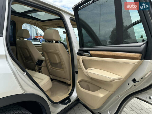 Серый БМВ Х3, объемом двигателя 2 л и пробегом 196 тыс. км за 12999 $, фото 18 на Automoto.ua