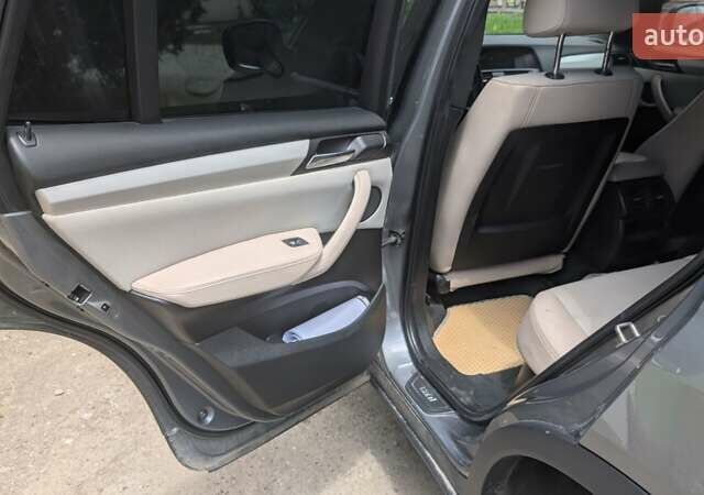 Серый БМВ Х3, объемом двигателя 2 л и пробегом 330 тыс. км за 16200 $, фото 7 на Automoto.ua