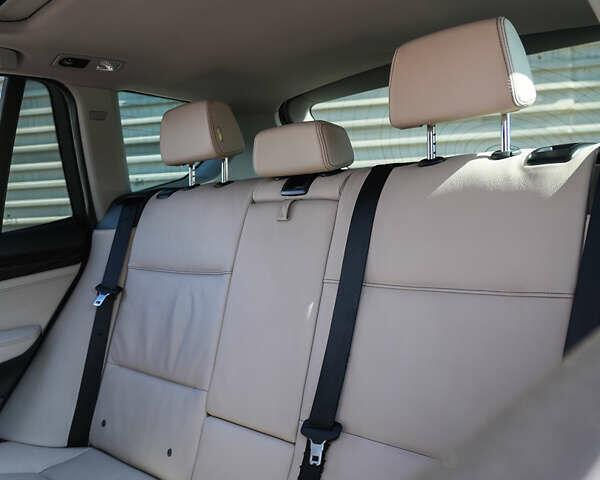 Серый БМВ Х3, объемом двигателя 3.01 л и пробегом 179 тыс. км за 17712 $, фото 28 на Automoto.ua