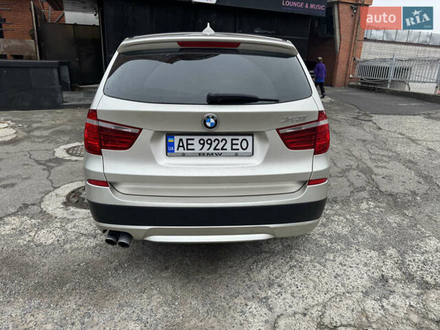 Серый БМВ Х3, объемом двигателя 2 л и пробегом 144 тыс. км за 14000 $, фото 4 на Automoto.ua