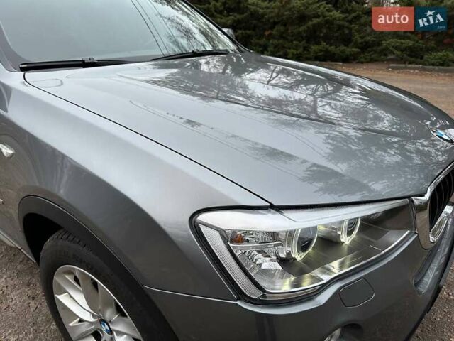 Серый БМВ Х3, объемом двигателя 2 л и пробегом 246 тыс. км за 17000 $, фото 2 на Automoto.ua