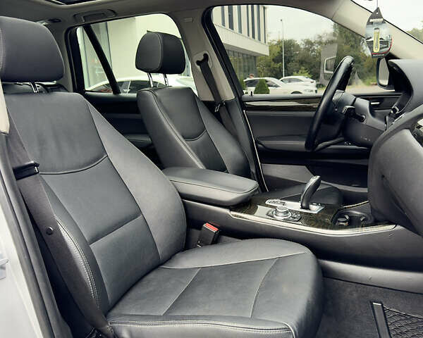Сірий БМВ Х3, об'ємом двигуна 2 л та пробігом 212 тис. км за 11700 $, фото 20 на Automoto.ua