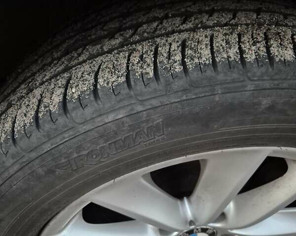 Сірий БМВ Х3, об'ємом двигуна 2 л та пробігом 227 тис. км за 15000 $, фото 5 на Automoto.ua
