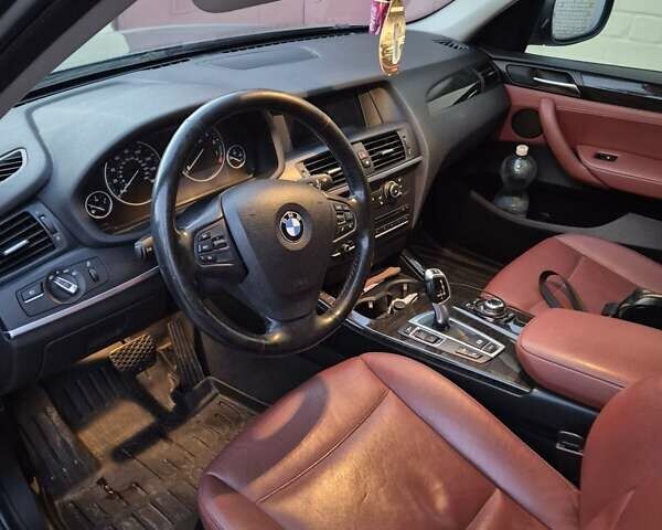 Серый БМВ Х3, объемом двигателя 2 л и пробегом 227 тыс. км за 14000 $, фото 7 на Automoto.ua