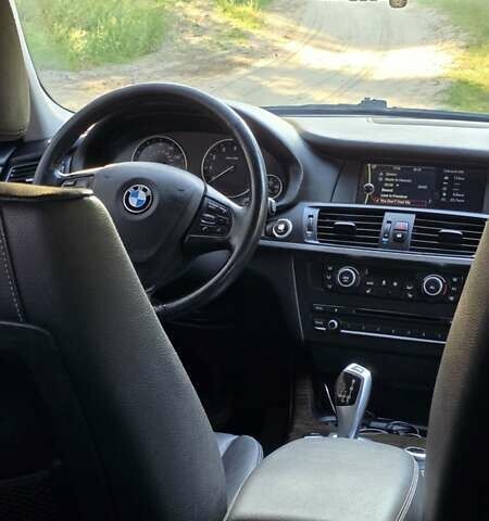 Серый БМВ Х3, объемом двигателя 2 л и пробегом 182 тыс. км за 13350 $, фото 9 на Automoto.ua