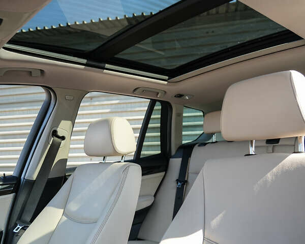 Серый БМВ Х3, объемом двигателя 3.01 л и пробегом 179 тыс. км за 17712 $, фото 27 на Automoto.ua