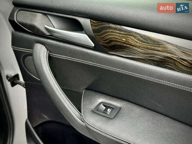 Серый БМВ Х3, объемом двигателя 2 л и пробегом 162 тыс. км за 13400 $, фото 34 на Automoto.ua