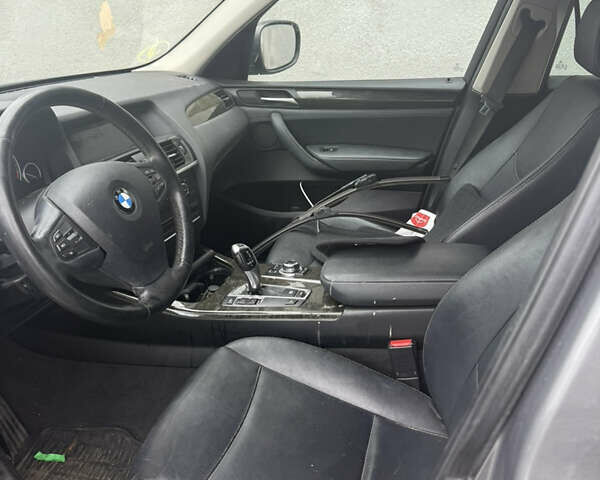 Серый БМВ Х3, объемом двигателя 2 л и пробегом 200 тыс. км за 9250 $, фото 6 на Automoto.ua