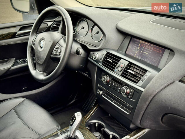 Серый БМВ Х3, объемом двигателя 2 л и пробегом 162 тыс. км за 13400 $, фото 37 на Automoto.ua