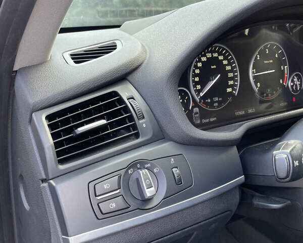 Серый БМВ Х3, объемом двигателя 2 л и пробегом 117 тыс. км за 18000 $, фото 11 на Automoto.ua