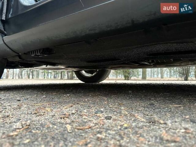 Серый БМВ Х3, объемом двигателя 2 л и пробегом 246 тыс. км за 17000 $, фото 32 на Automoto.ua