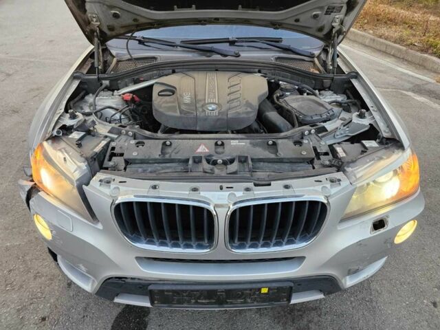 Серый БМВ Х3, объемом двигателя 2 л и пробегом 142 тыс. км за 3800 $, фото 4 на Automoto.ua
