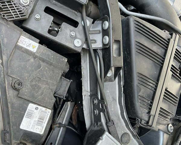 Серый БМВ Х3, объемом двигателя 2 л и пробегом 253 тыс. км за 12800 $, фото 45 на Automoto.ua
