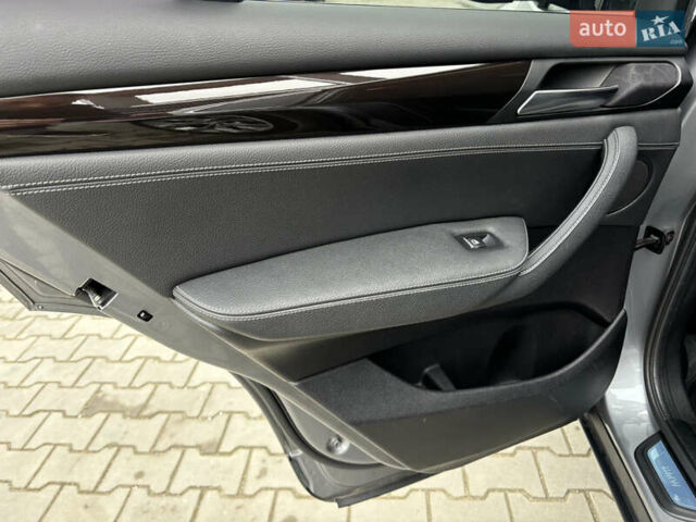 Серый БМВ Х3, объемом двигателя 2 л и пробегом 190 тыс. км за 19900 $, фото 17 на Automoto.ua