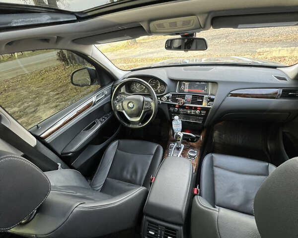 Серый БМВ Х3, объемом двигателя 2 л и пробегом 211 тыс. км за 18500 $, фото 6 на Automoto.ua