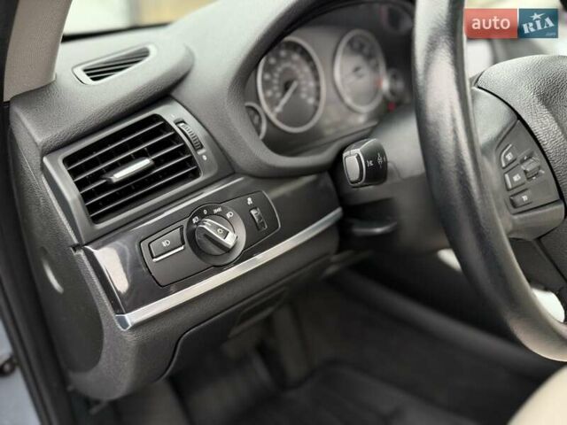 Серый БМВ Х3, объемом двигателя 2 л и пробегом 197 тыс. км за 12750 $, фото 68 на Automoto.ua