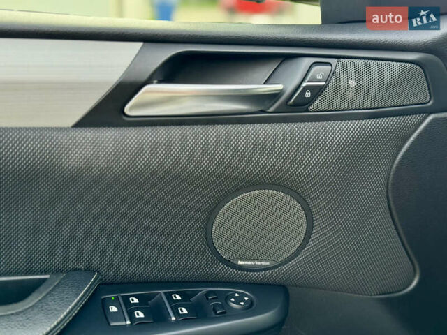 Сірий БМВ Х3, об'ємом двигуна 2.99 л та пробігом 258 тис. км за 19500 $, фото 33 на Automoto.ua
