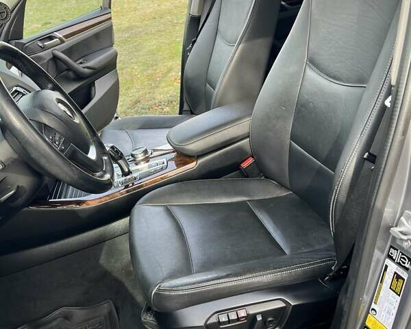 Серый БМВ Х3, объемом двигателя 2 л и пробегом 188 тыс. км за 17500 $, фото 15 на Automoto.ua